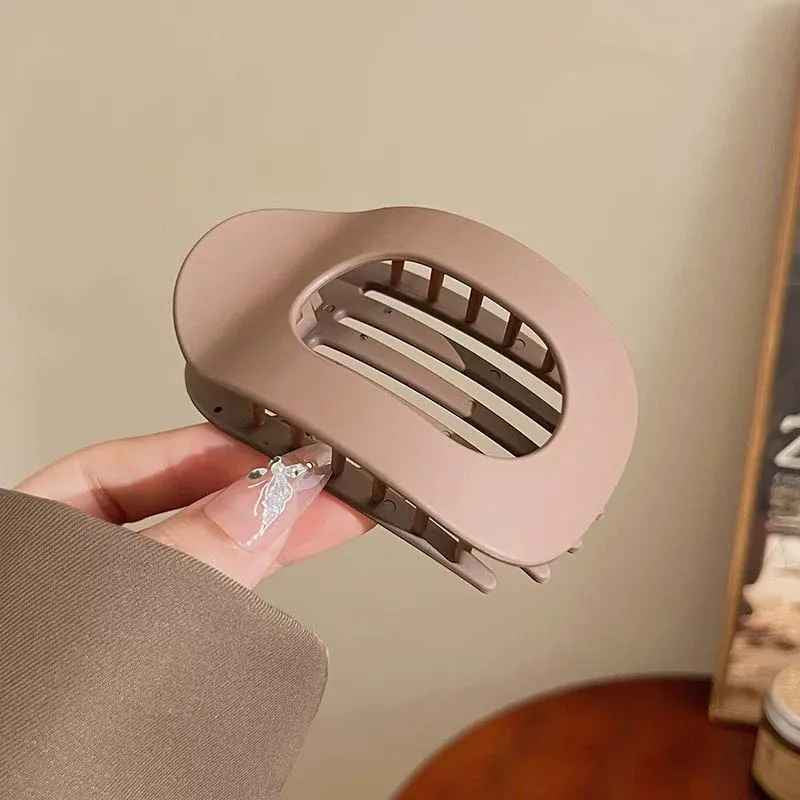 Large Matte Hair Clips – Secure Hold and Comfort